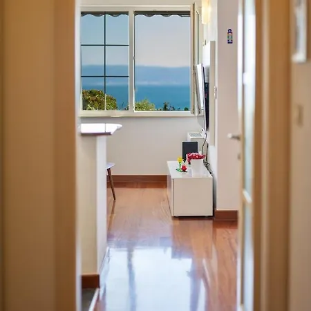 Helios Znjan - Terrace - Free Parking Отель